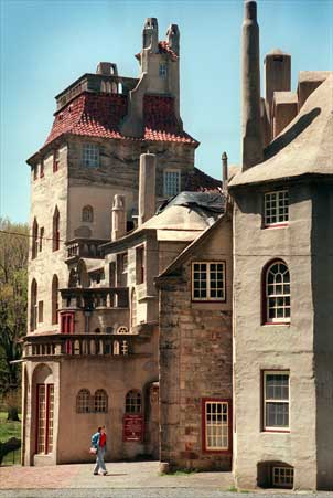 Fonthill Museum